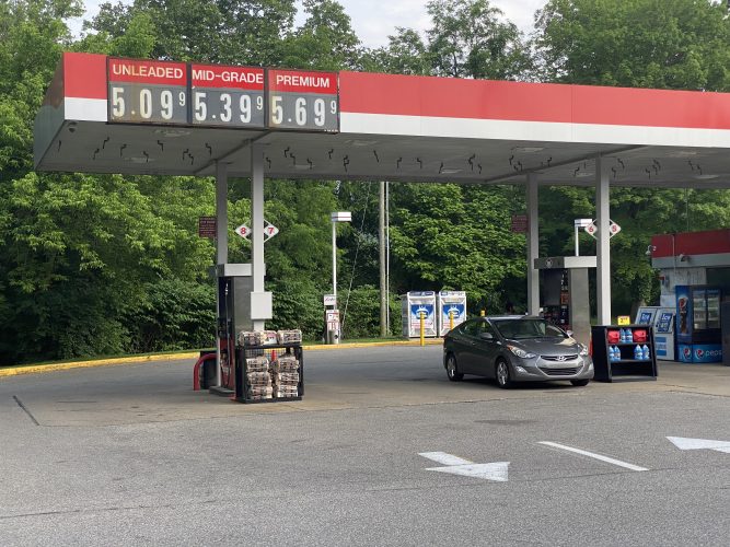 Filling the Gas Tank in Wheeling Is Leaving Wallets Running on Empty